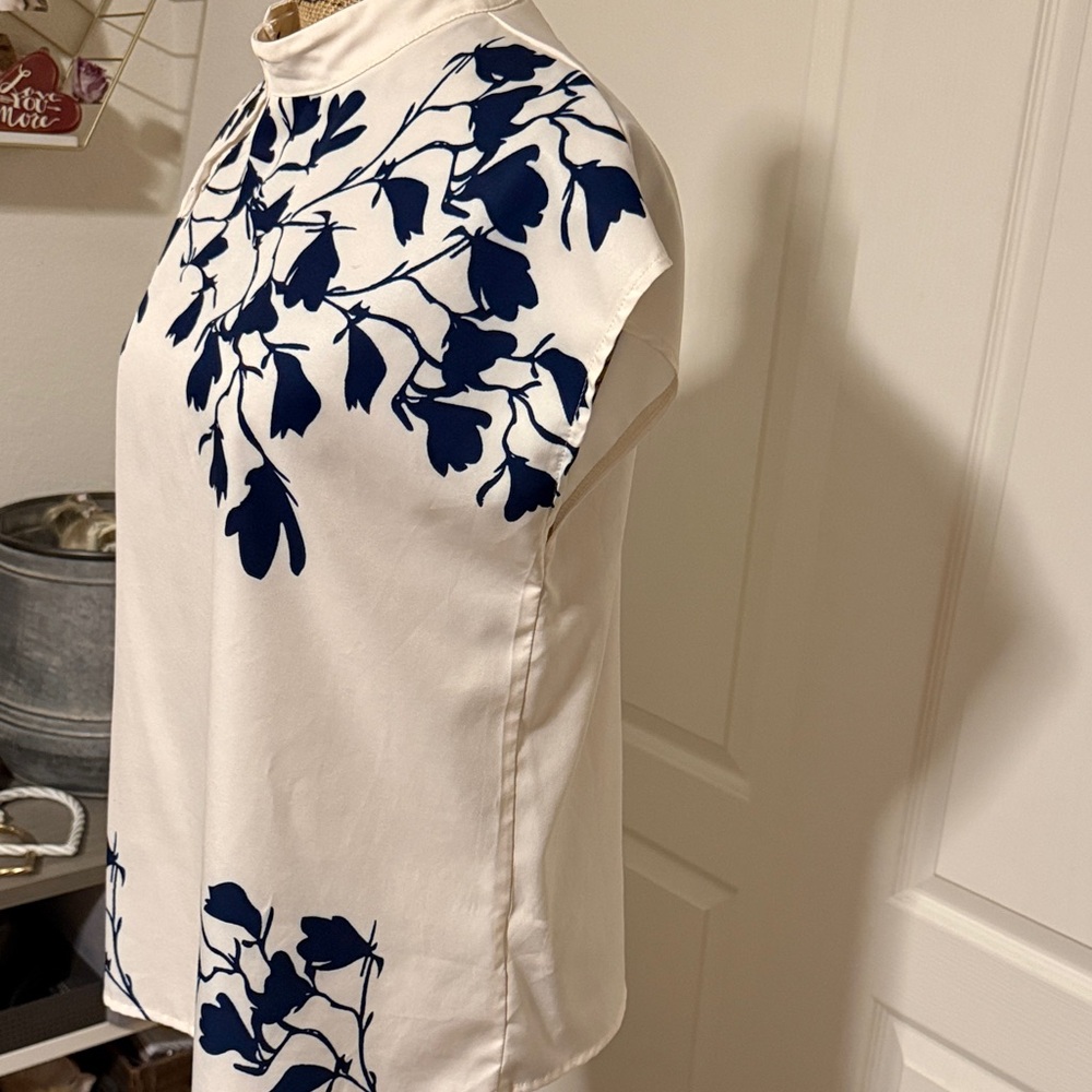 White Blouse with Navy Floral Print and Mandarin Collar - Picture 2 of 4